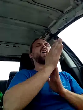 Snapshot of VitaminmanFL chatting on 11, 9, 2025 VitaminmanFL online show from 11, 9, 2025