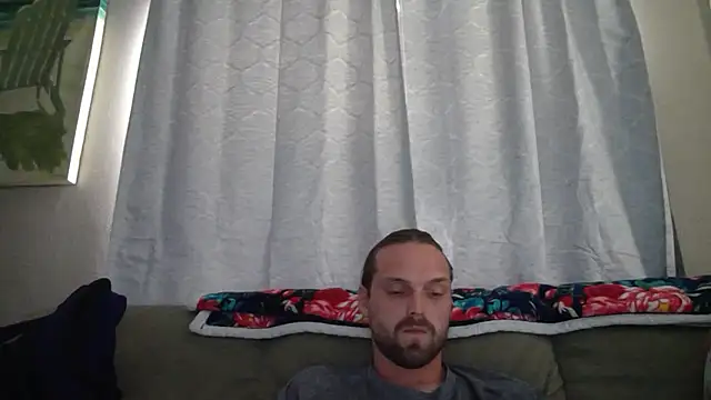 Snapshot of VitaminmanFL chatting on 11, 10, 2025 VitaminmanFL online show from 11, 10, 2025