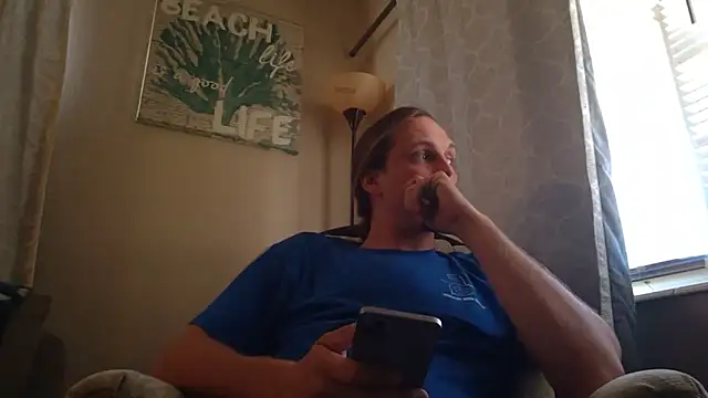 Snapshot of VitaminmanFL chatting on 14, 11, 2025 VitaminmanFL online show from 14, 11, 2025