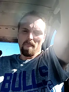 Snapshot of VitaminmanFL chatting on 4, 12, 2025 VitaminmanFL online show from 4, 12, 2025