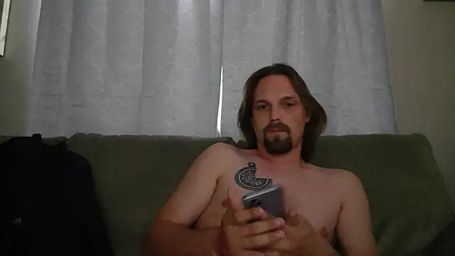 Snapshot of VitaminmanFL chatting on 5, 12, 2025 VitaminmanFL online show from 5, 12, 2025