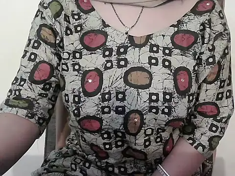 Snapshot of AMBIKA-MISHRA99 chatting on 1, 11, 2025 AMBIKA-MISHRA99 online show from 1, 11, 2025