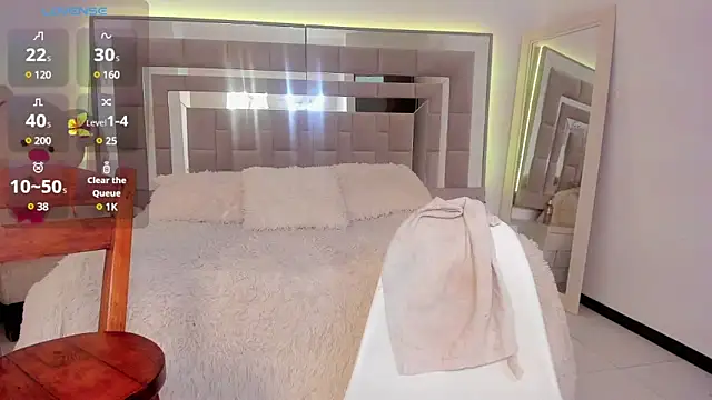 Snapshot of Nicolle_foxy chatting on 20, 12, 2024 Nicolle foxy online show from 20, 12, 2024