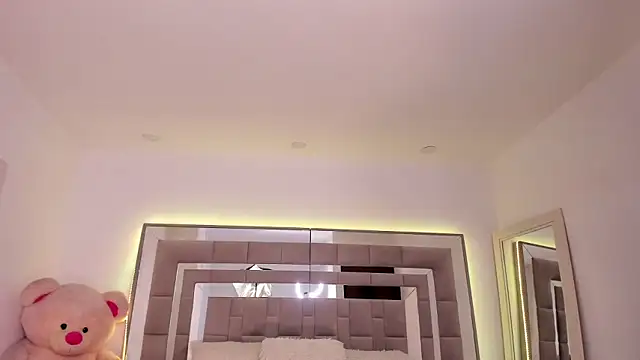 Snapshot of Nicolle_foxy chatting on 7, 2, 2025 Nicolle foxy online show from 7, 2, 2025