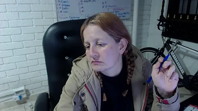 ViioletaMora online show from 26, 2, 2025