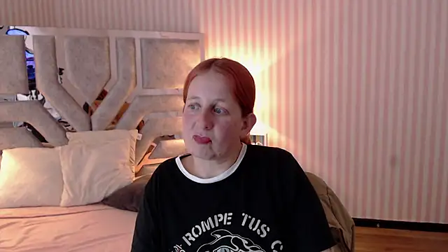 ViioletaMora online show from 17, 3, 2025