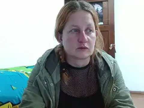 Snapshot of ViioletaMora chatting on 17, 12, 2025 ViioletaMora online show from 17, 12, 2025