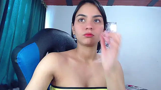 Ariel Zeo1 online show from 13, 12, 2024