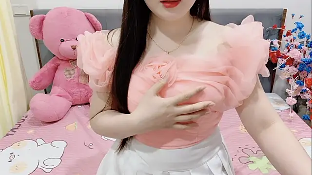 Funikio online show from 5, 4, 2026