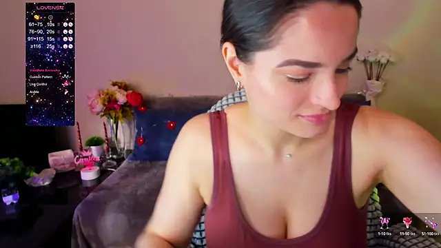 Snapshot of Camilla__one__ chatting on 5, 2, 2025 Camilla one online show from 5, 2, 2025