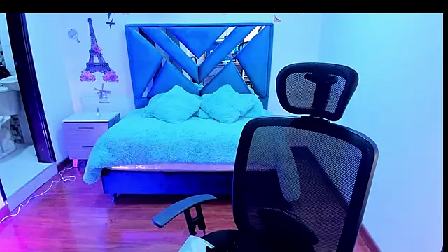 Snapshot of Aylinn_diaz chatting on 23, 12, 2024 Aylinn diaz online show from 23, 12, 2024