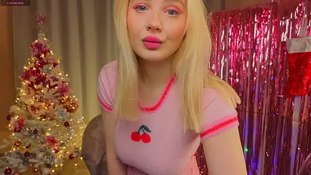 Snapshot of oliviabr0wn0 chatting on 3, 12, 2024 oliviabr0wn0 online show from 3, 12, 2024