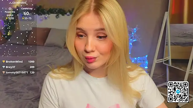 Snapshot of oliviabr0wn0 chatting on 23, 1, 2025 oliviabr0wn0 online show from 23, 1, 2025