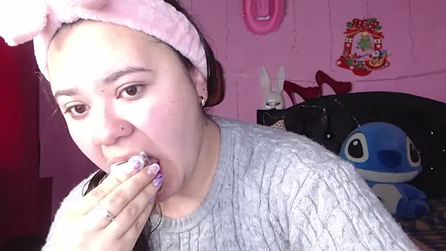 NikkiRous  online show from 26, 2, 2025