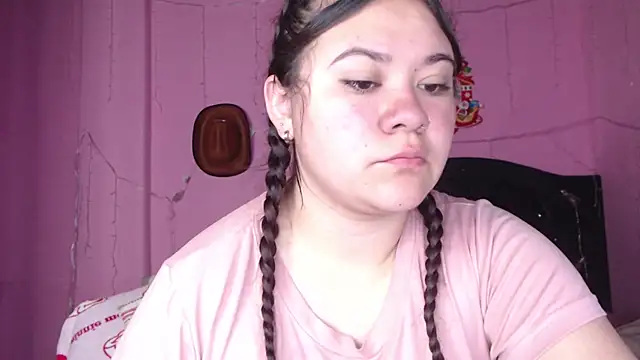 NikkiRous  online show from 4, 3, 2025