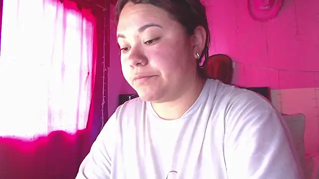Snapshot of NikkiRous_ chatting on 24, 3, 2026 NikkiRous online show from 24, 3, 2026