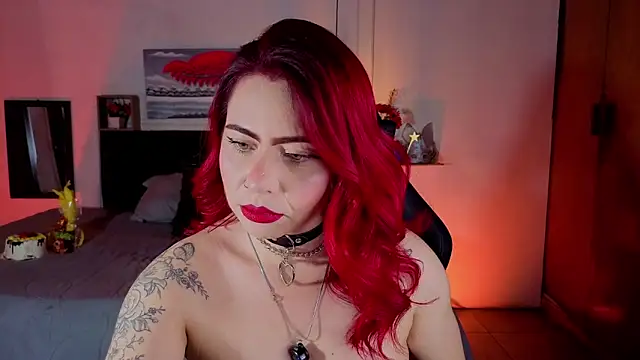 Snapshot of Dulce_charlottee chatting on 6, 4, 2026 Dulce charlottee online show from 6, 4, 2026