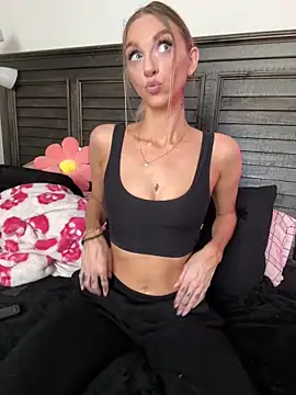 BrattyBae xo online show from 12, 1, 2025