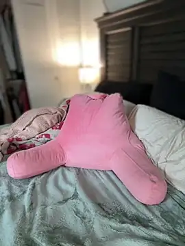 BrattyBae xo online show from 21, 9, 2025