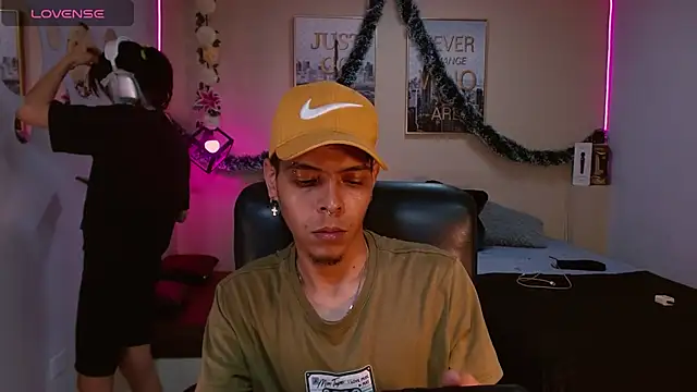 KokoAndRin online show from 16, 12, 2024