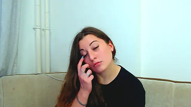 Helen Adams  online show from 27, 12, 2024