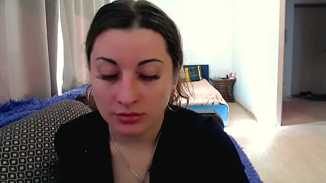 Helen Adams  online show from 12, 5, 2026