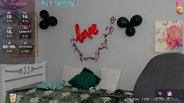 Snapshot of Crystal_Chris chatting on 26, 2, 2025 Crystal Chris online show from 26, 2, 2025