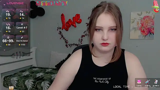 Snapshot of Crystal_Chris chatting on 28, 2, 2025 Crystal Chris online show from 28, 2, 2025