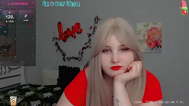 Snapshot of Crystal_Chris chatting on 5, 3, 2025 Crystal Chris online show from 5, 3, 2025