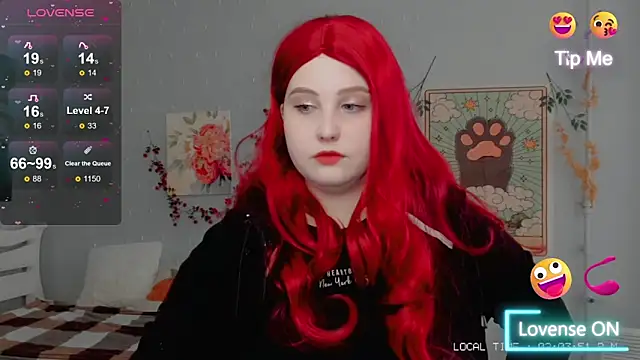 Snapshot of Crystal_Chris chatting on 19, 10, 2025 Crystal Chris online show from 19, 10, 2025