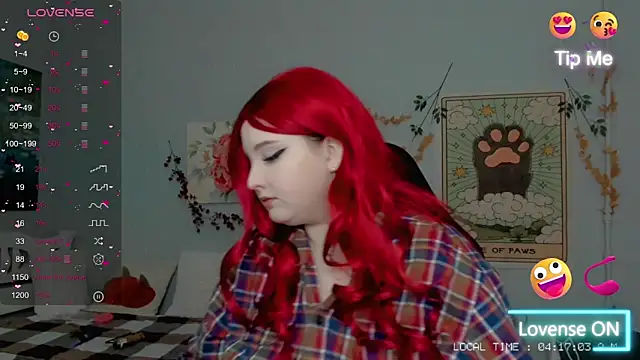 Snapshot of Crystal_Chris chatting on 6, 11, 2025 Crystal Chris online show from 6, 11, 2025