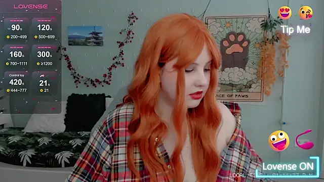 Snapshot of Crystal_Chris chatting on 8, 4, 2026 Crystal Chris online show from 8, 4, 2026