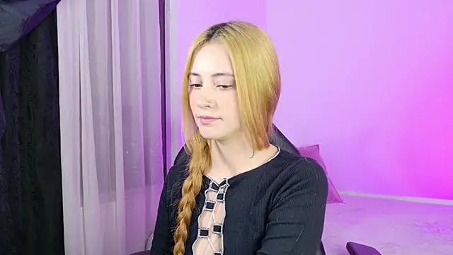 annie mora online show from 22, 5, 2026