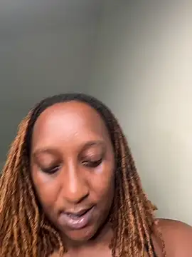 Snapshot of CarlaBeckky chatting on 20, 10, 2025 CarlaBeckky online show from 20, 10, 2025