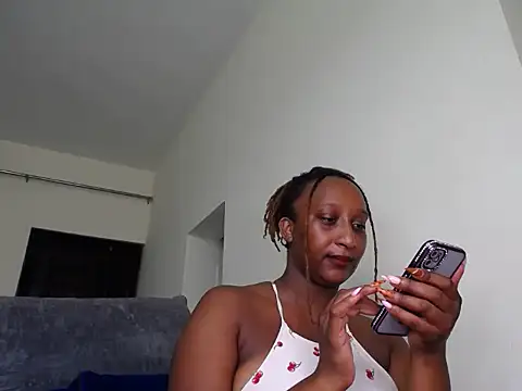 Snapshot of CarlaBeckky chatting on 25, 10, 2025 CarlaBeckky online show from 25, 10, 2025
