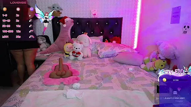 Snapshot of redgirlofficial chatting on 21, 12, 2024 redgirlofficial online show from 21, 12, 2024