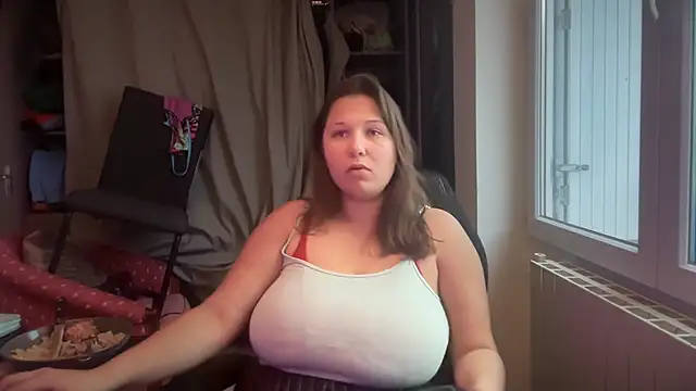 Snapshot of minette-sexy chatting on 6, 11, 2025 minette-sexy online show from 6, 11, 2025