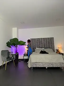 Snapshot of milaivanova chatting on 20, 10, 2025 milaivanova online show from 20, 10, 2025