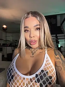 Snapshot of milaivanova chatting on 30, 11, 2025 milaivanova online show from 30, 11, 2025