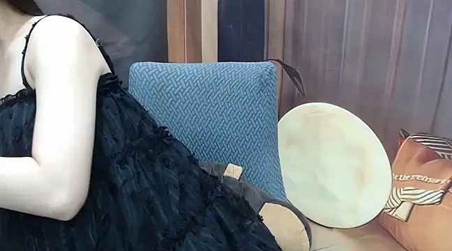 Snapshot of KaleAnisa chatting on 2, 3, 2025 KaleAnisa online show from 2, 3, 2025