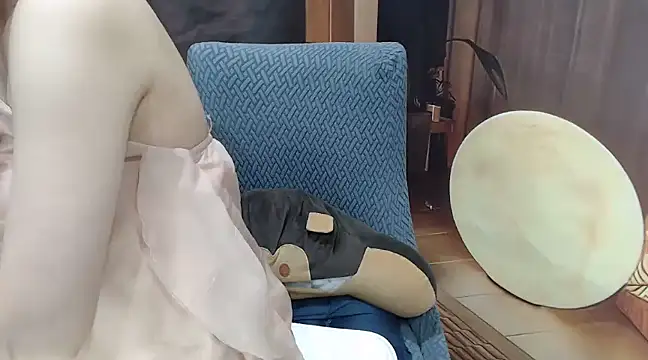 Snapshot of KaleAnisa chatting on 8, 3, 2025 KaleAnisa online show from 8, 3, 2025