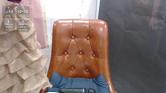 Snapshot of KaleAnisa chatting on 27, 9, 2025 KaleAnisa online show from 27, 9, 2025