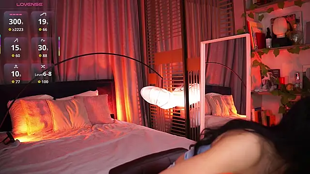 LunaNight online show from 9, 11, 2025