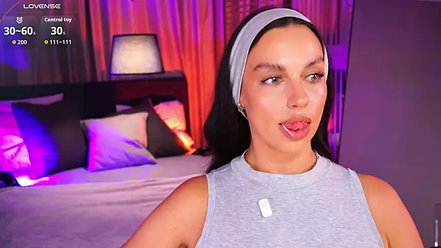 LunaNight online show from 12, 4, 2026