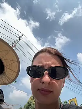 BabeRainbow online show from 24, 1, 2025