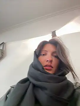 BabeRainbow online show from 5, 2, 2025