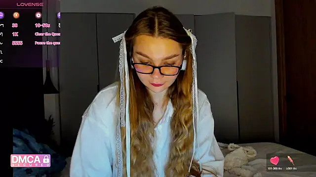 Molly sweetie online show from 19, 1, 2026