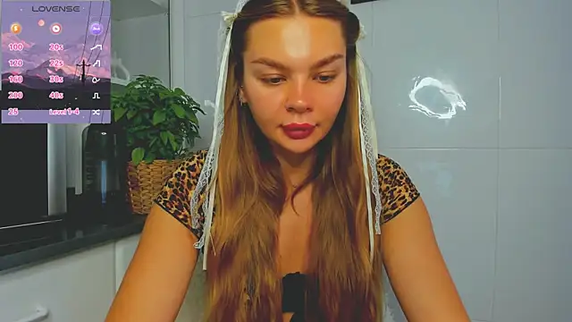 Molly sweetie online show from 27, 6, 2026