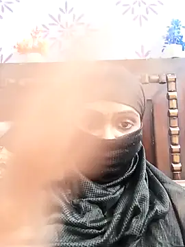 Snapshot of Yours-Bebo chatting on 12, 1, 2025 Yours-Bebo online show from 12, 1, 2025