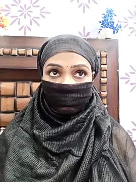 Snapshot of Yours-Bebo chatting on 13, 1, 2025 Yours-Bebo online show from 13, 1, 2025